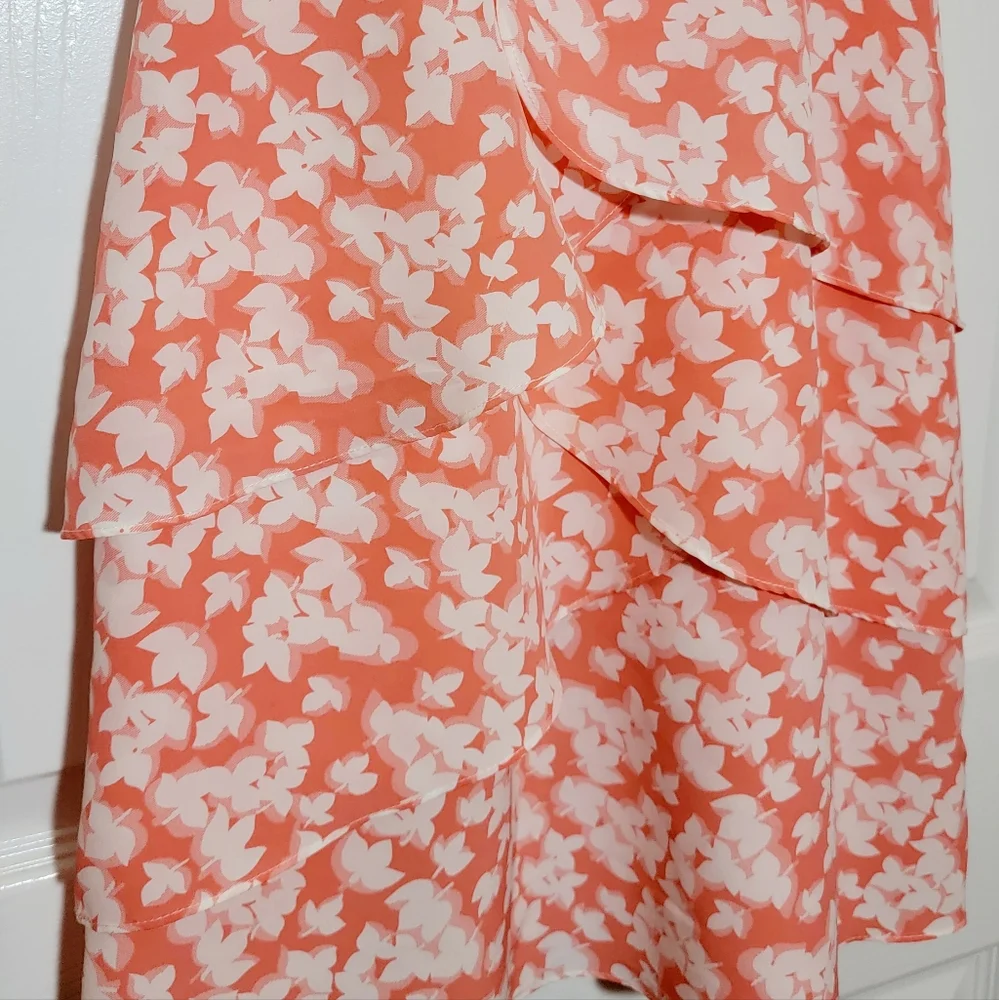 Coral Ruffle Tank - Picture 4 of 5